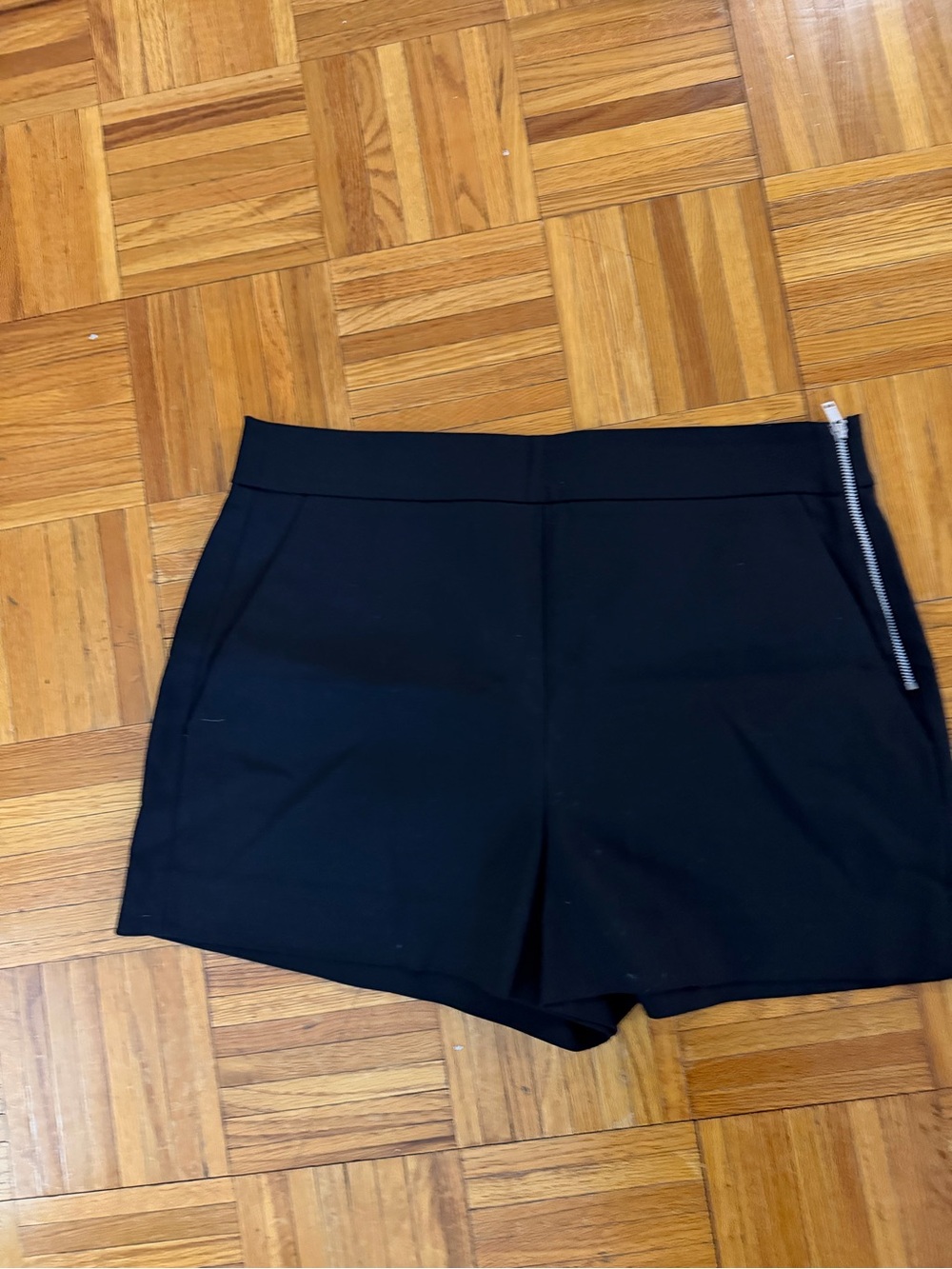 Zara Classic Black Women's Stretch Shorts